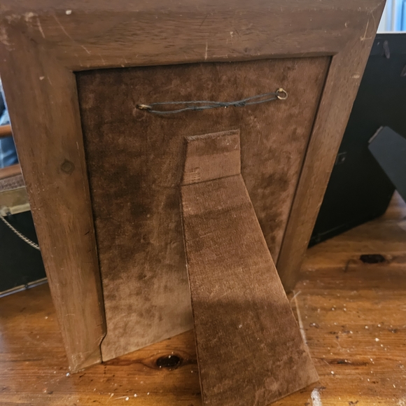 Elegant Multi-Color Picture Frame Set - Picture 9 of 10